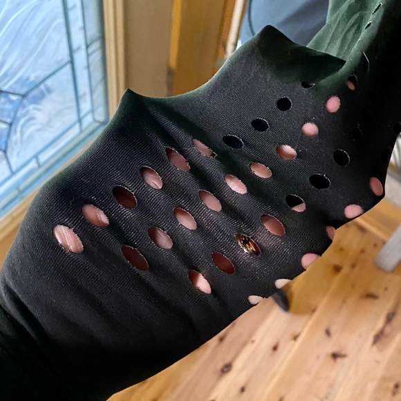 💥Gymshark Perforated Hoodie💥 - Picture 3 of 7